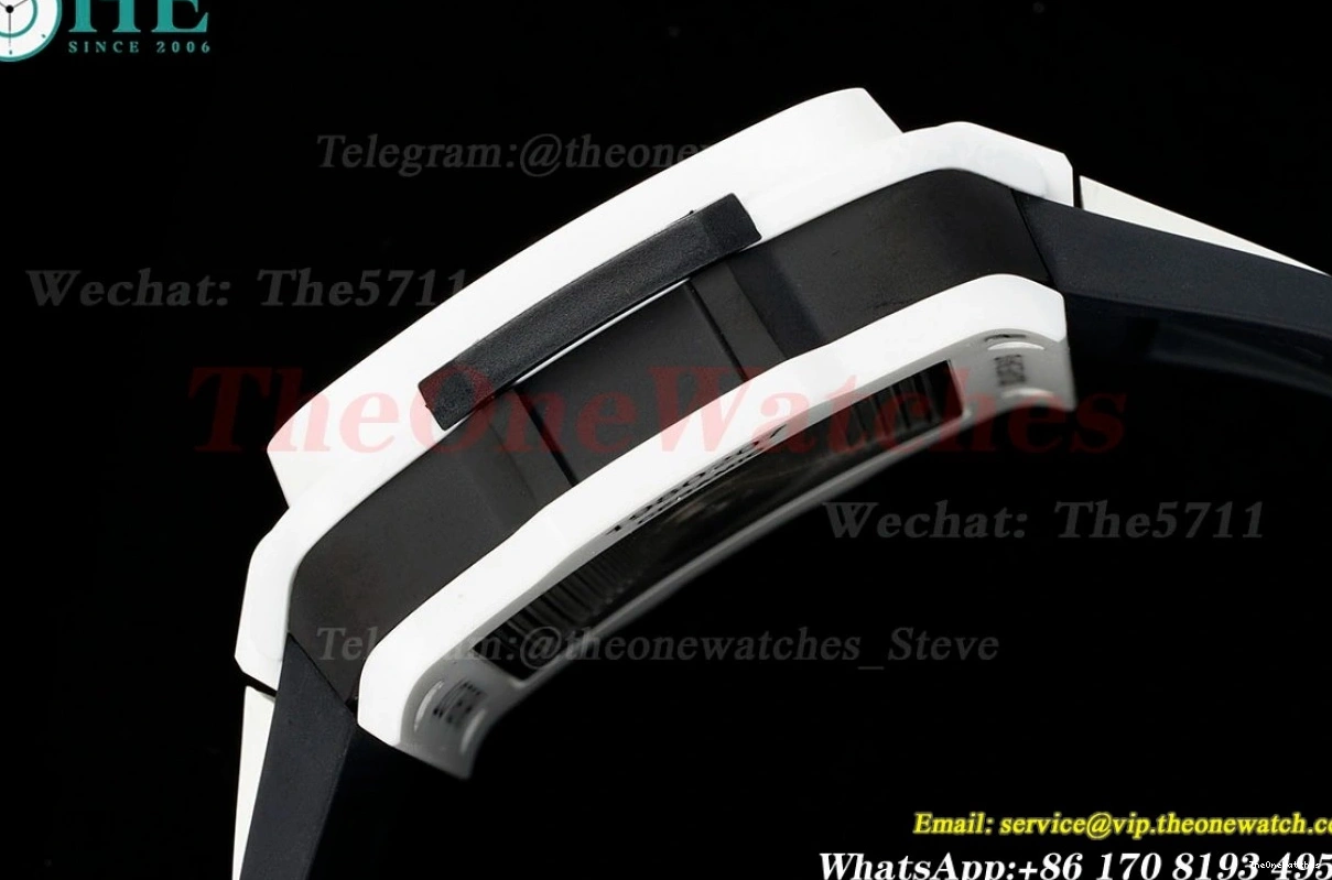 HUB1280A BBF RU White Cer Dial Unico Square Skeleton Bang 42mm 0521
